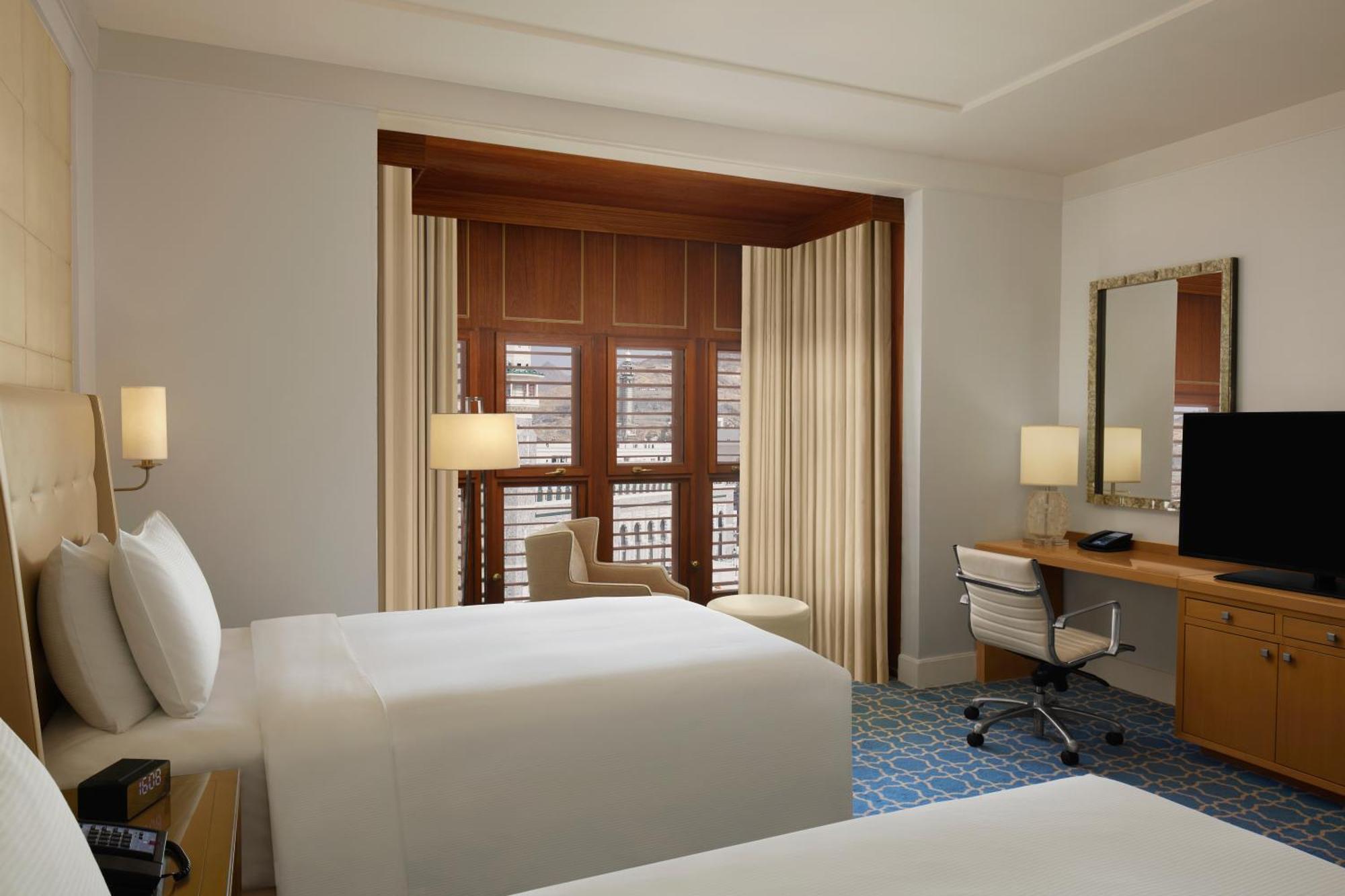 ヒルトン マッカ コンベンション ホテル メッカ エクステリア 写真 A guest room at the hotel