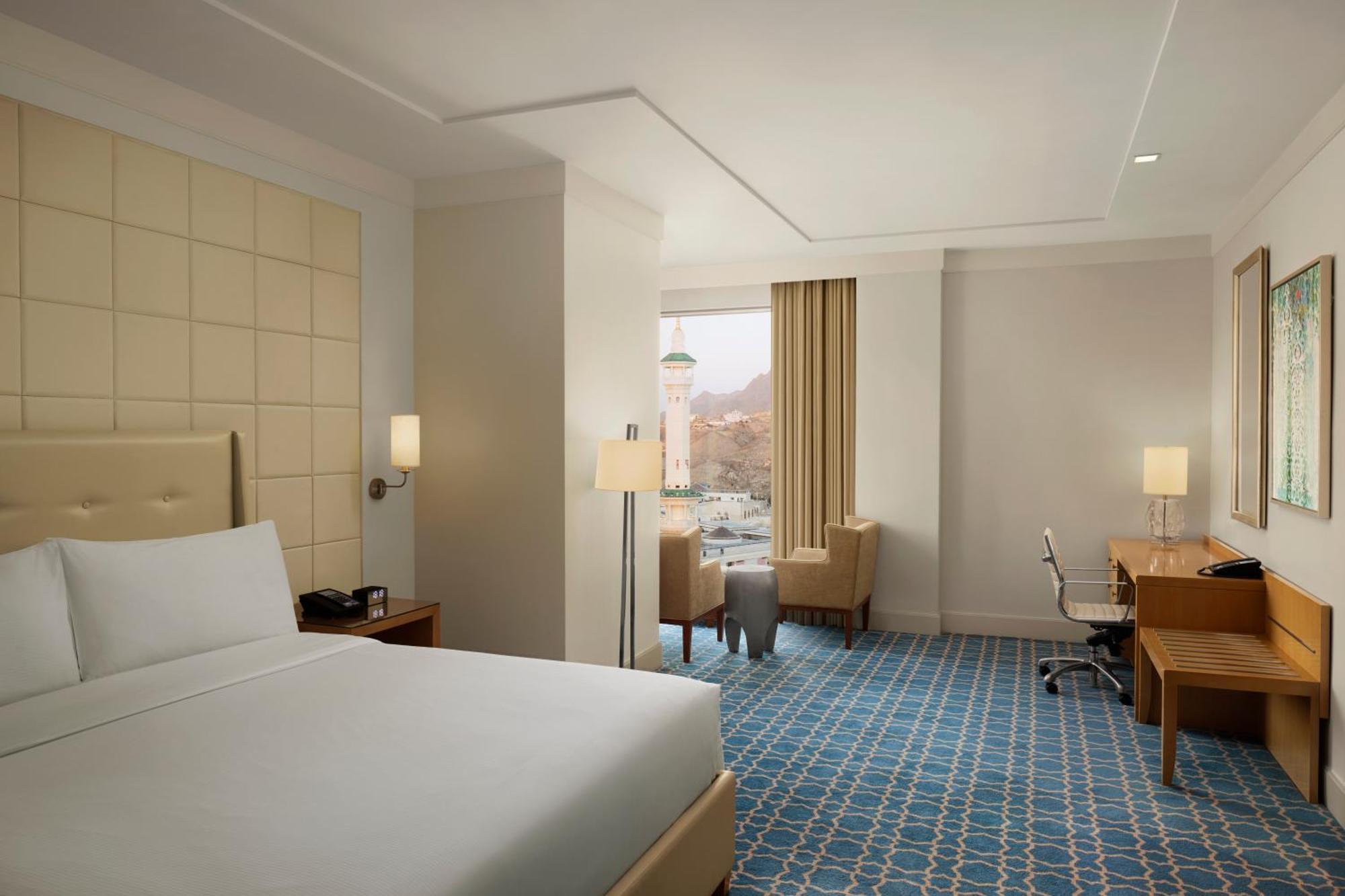 ヒルトン マッカ コンベンション ホテル メッカ エクステリア 写真 A guest room at the hotel