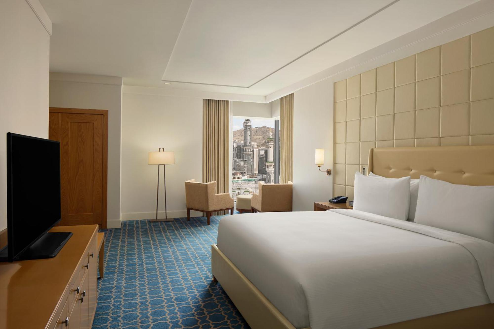 ヒルトン マッカ コンベンション ホテル メッカ エクステリア 写真 A room at the hotel