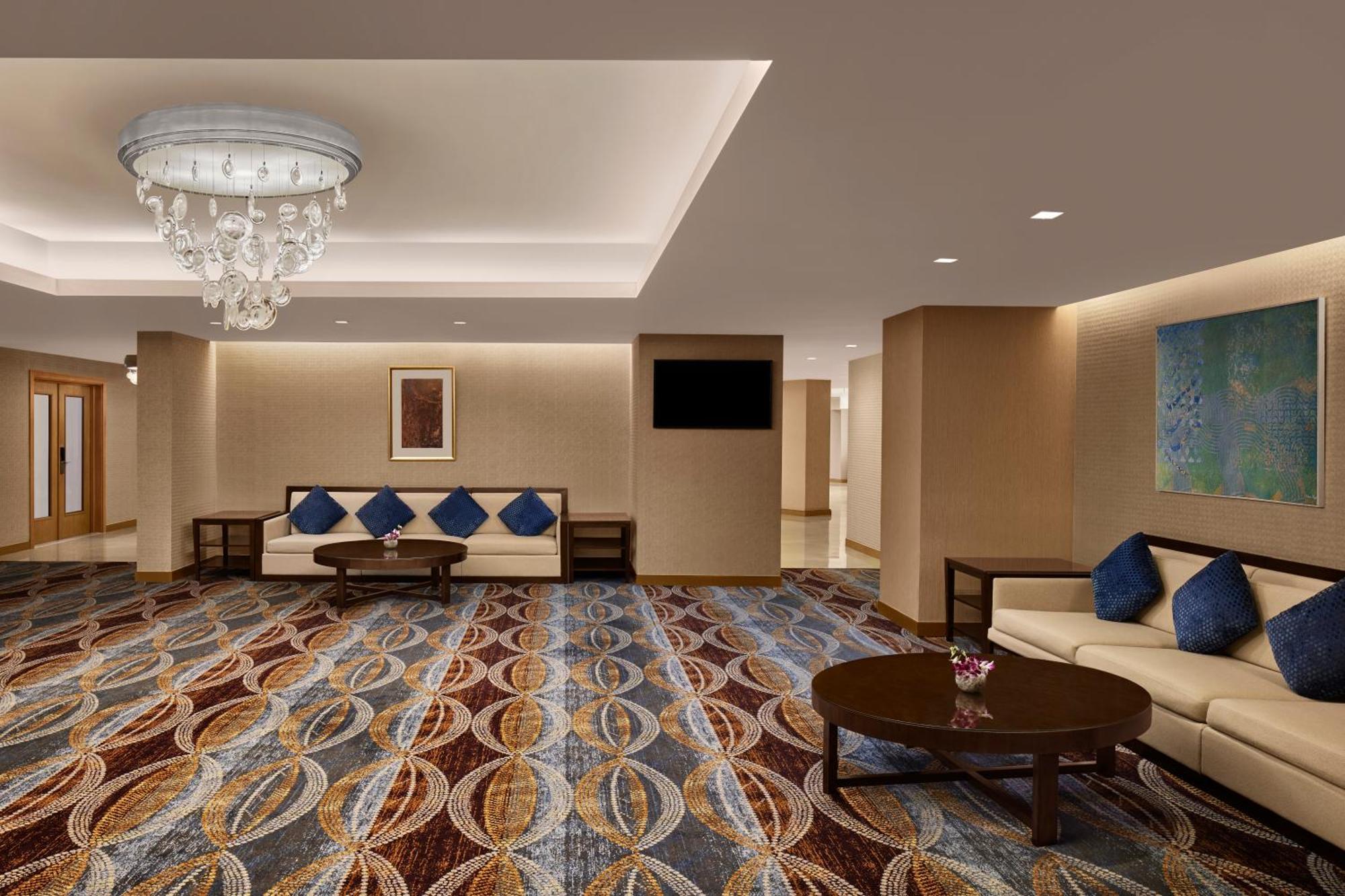 ヒルトン マッカ コンベンション ホテル メッカ エクステリア 写真 A meeting room at the hotel