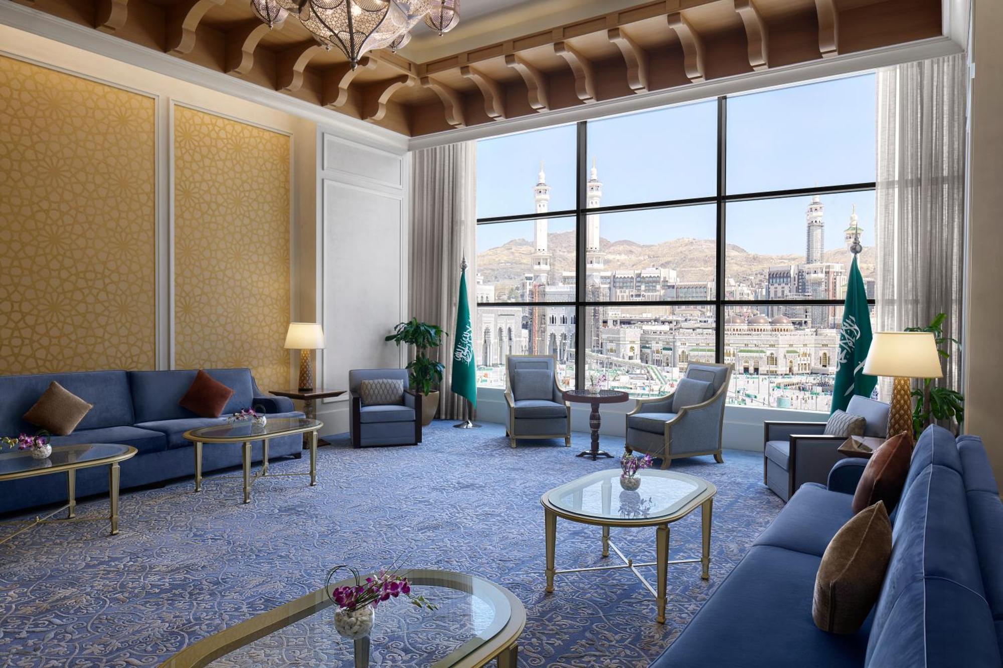 ヒルトン マッカ コンベンション ホテル メッカ エクステリア 写真 A view of the hotel from the 15th floor